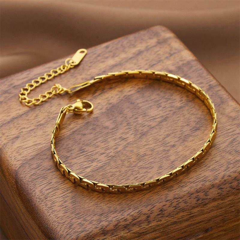 Women's Fashion Trend Simple Light Luxury Style Non-fading Bracelet