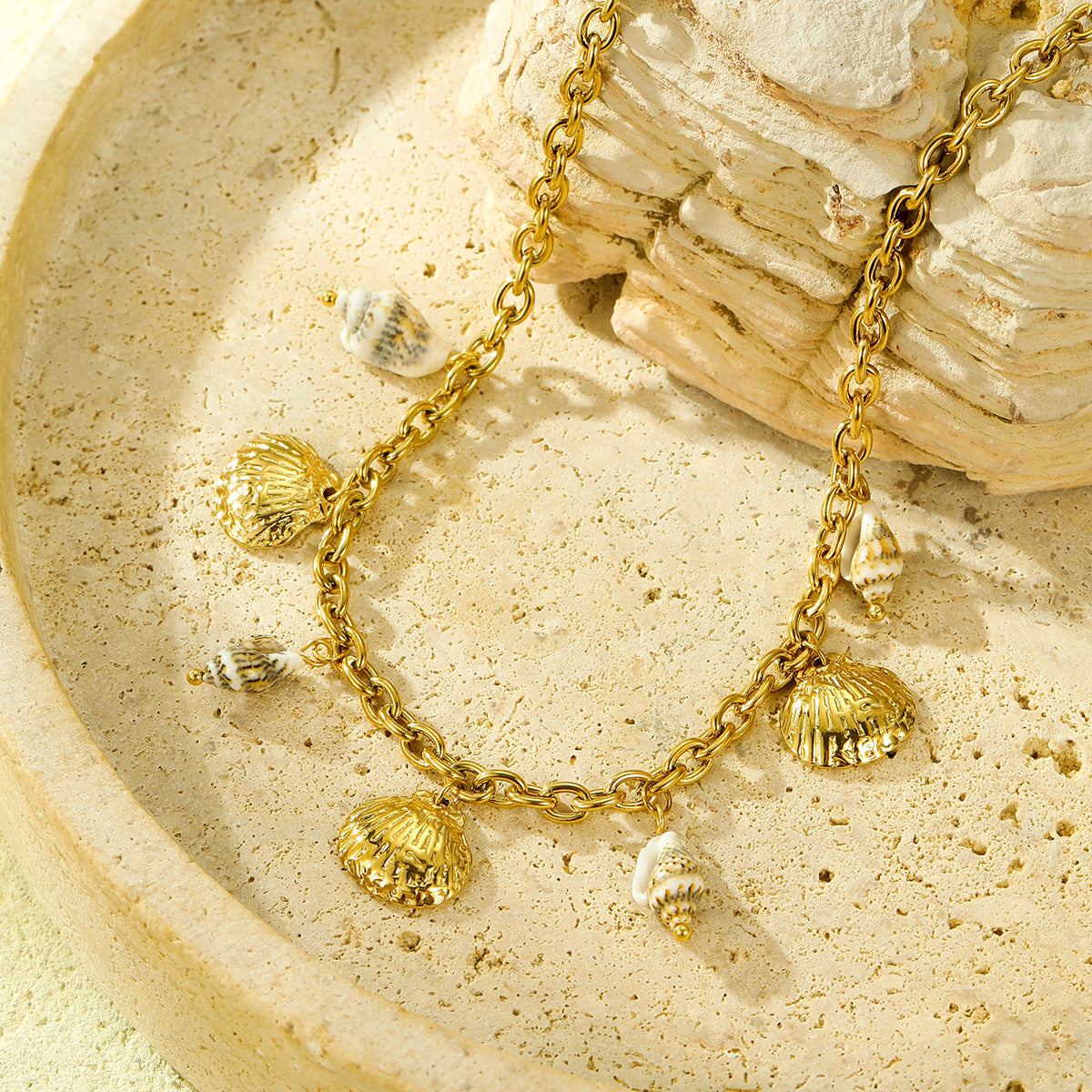 Ocean Style Titanium Steel Shell Conch Necklace Stainless Steel Necklace For Women
