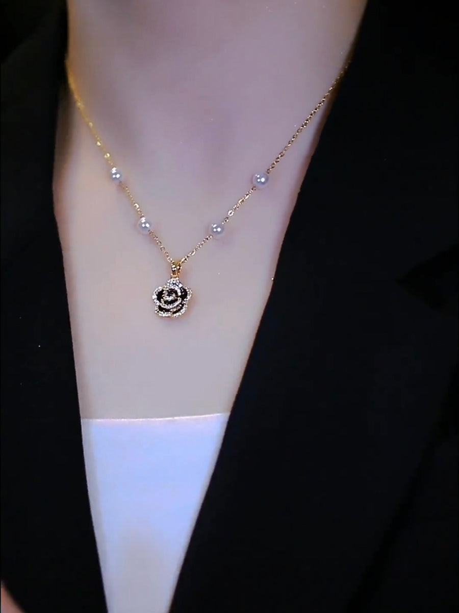 Fashion Personality Camellia Pearl Necklace Female Temperament Clavicle Chain Accessories