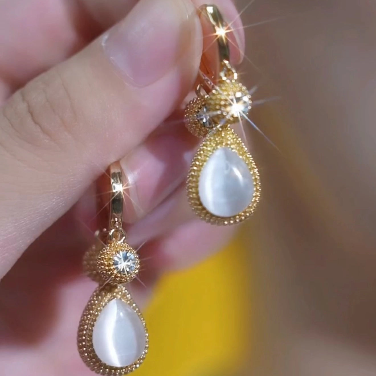 Fashion Cat's Eye Stone Water Drop Earrings For Women