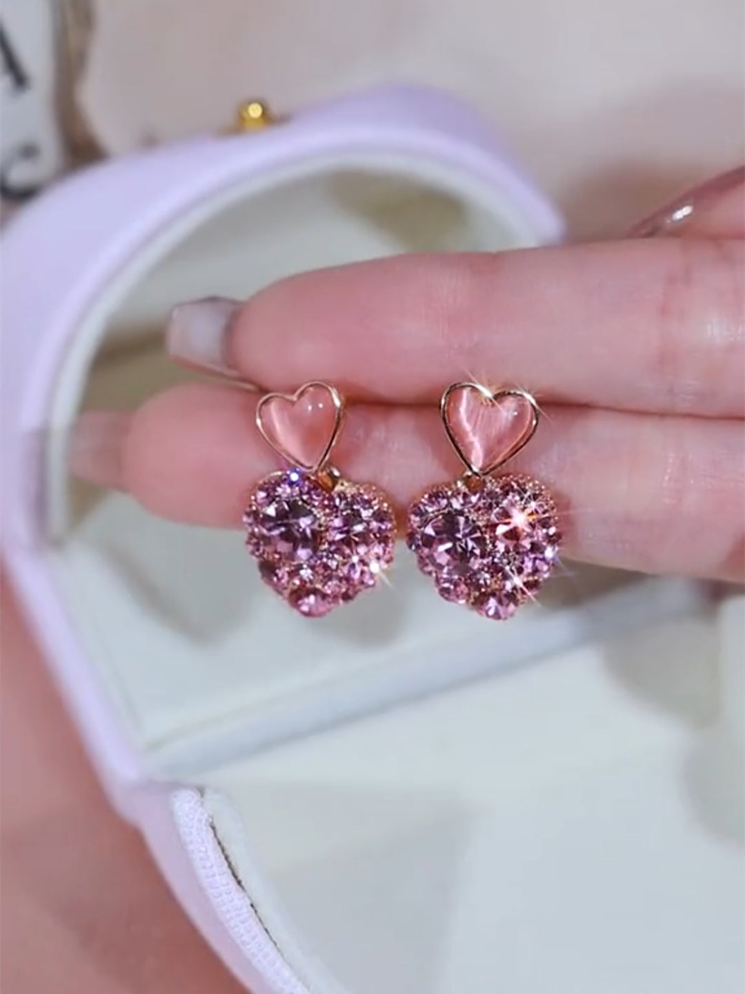 Exquisite Pink Cat's Eye Love Heart Stud Earrings Women's Accessories