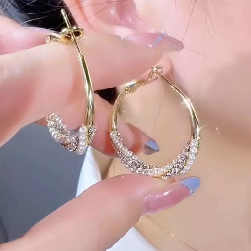 Design Sense Temperament Trendy Circle Pearl Earrings