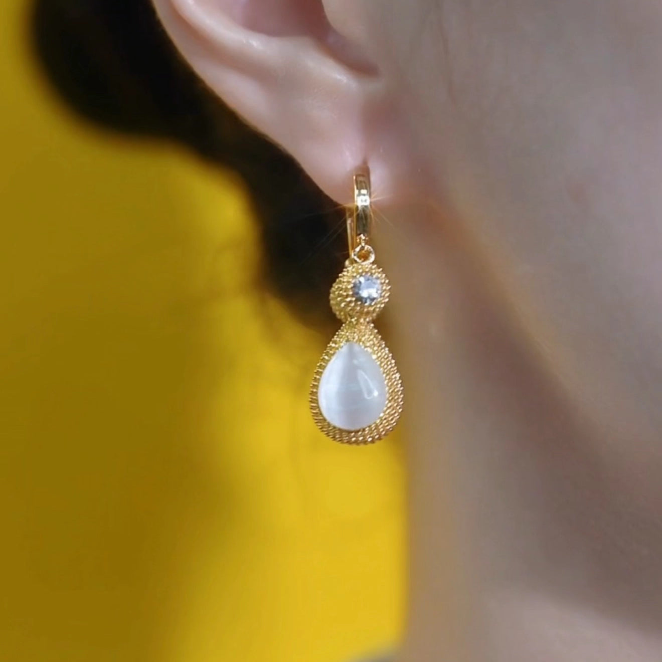 Fashion Cat's Eye Stone Water Drop Earrings For Women