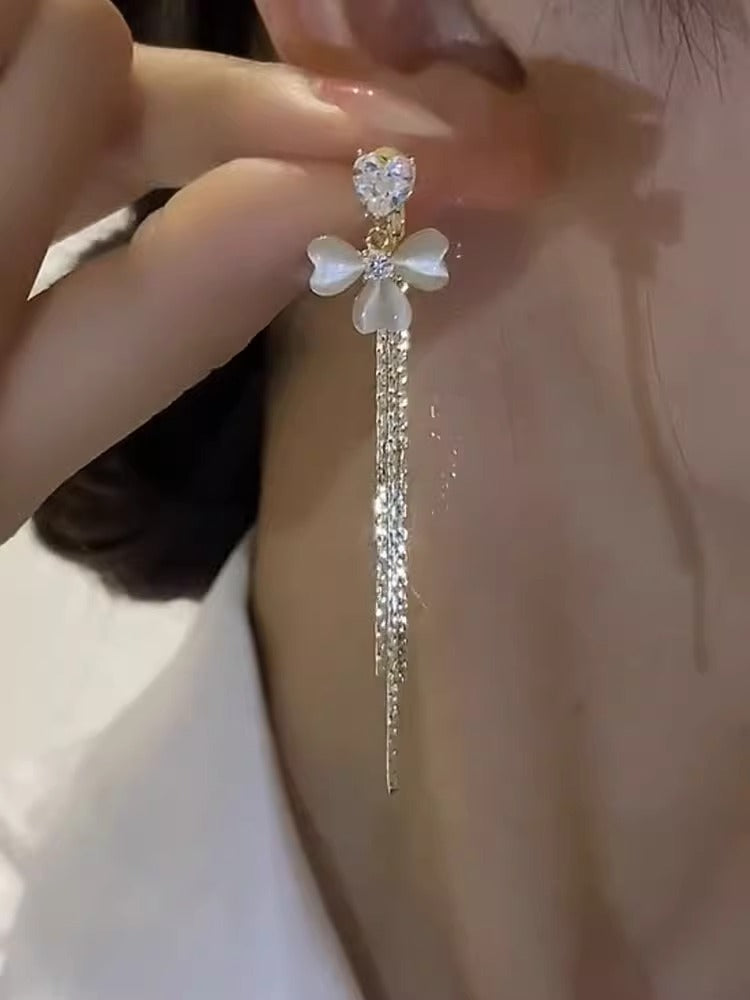 Asymmetrical Petal S925 Sterling Silver Needle Earrings