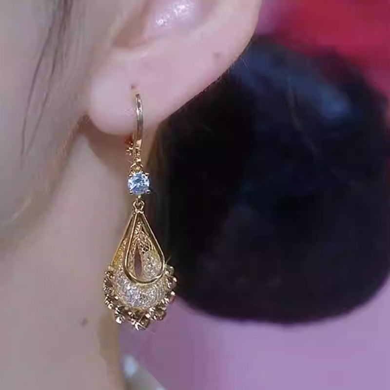 Fashion Gold Wire Mesh Coffee Color Crystal Water Drop Earrings For Women