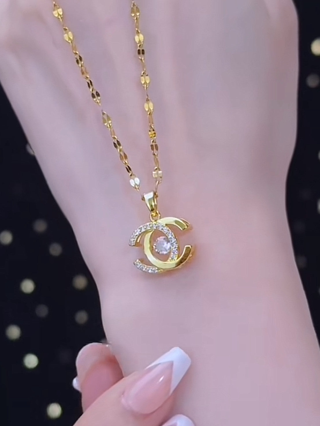 Fashionable And Versatile Temperament Titanium Steel Non-Fading Necklace Double C Pendant Clavicle Chain