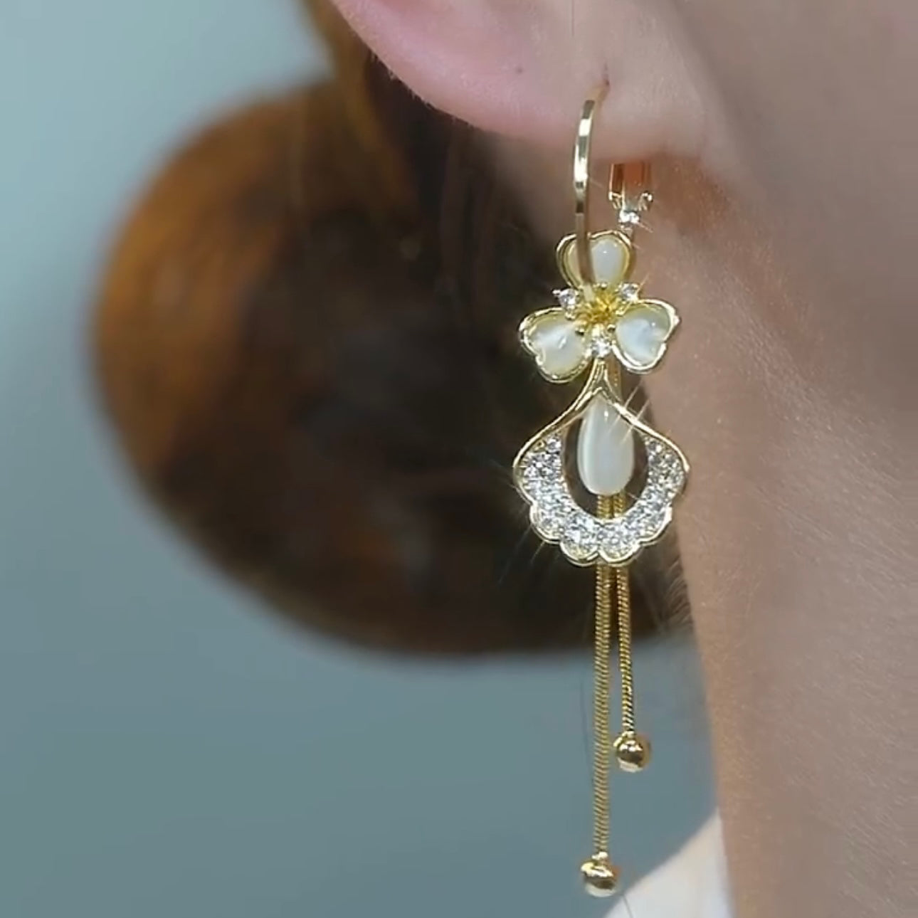 Fashion Cat'S Eye Flower Tassel Earrings For Women