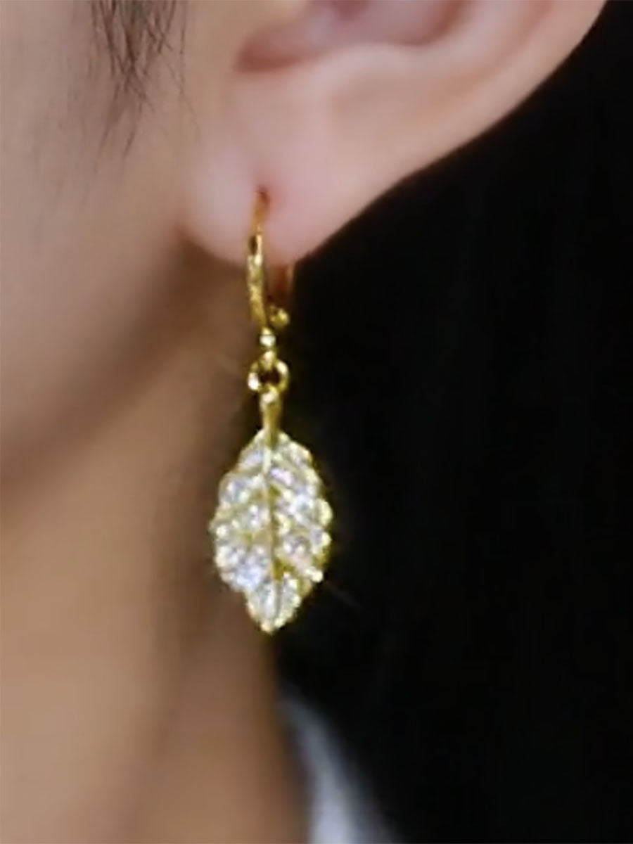 Exquisite And Versatile Zircon Leaf Earrings