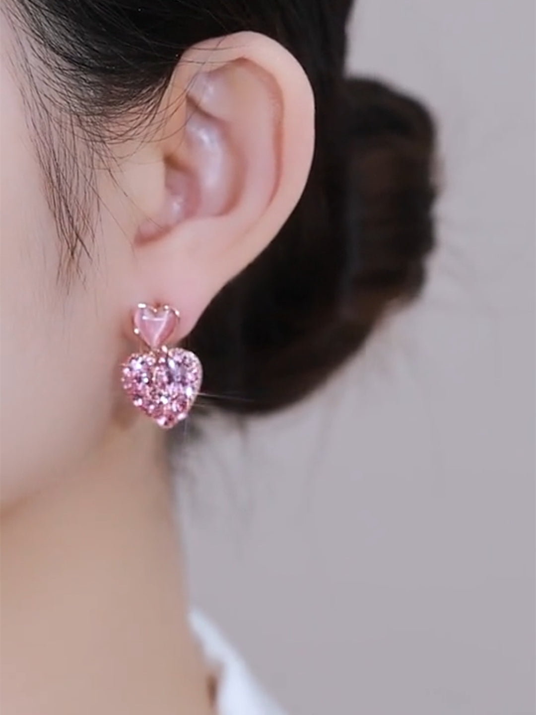 Exquisite Pink Cat's Eye Love Heart Stud Earrings Women's Accessories
