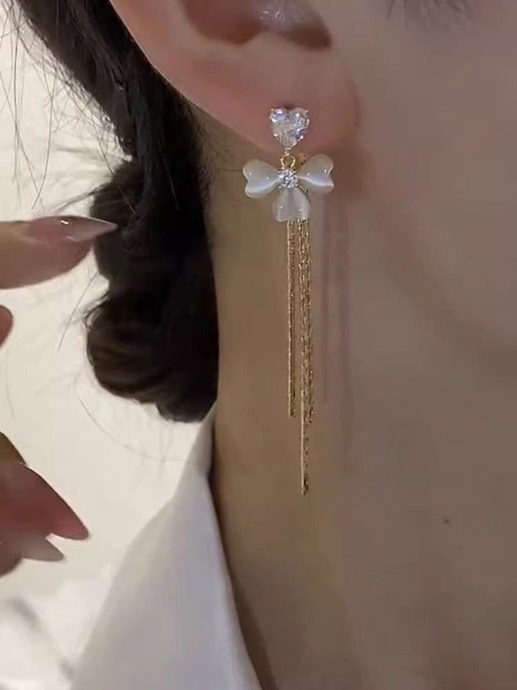 Asymmetrical Petal S925 Sterling Silver Needle Earrings
