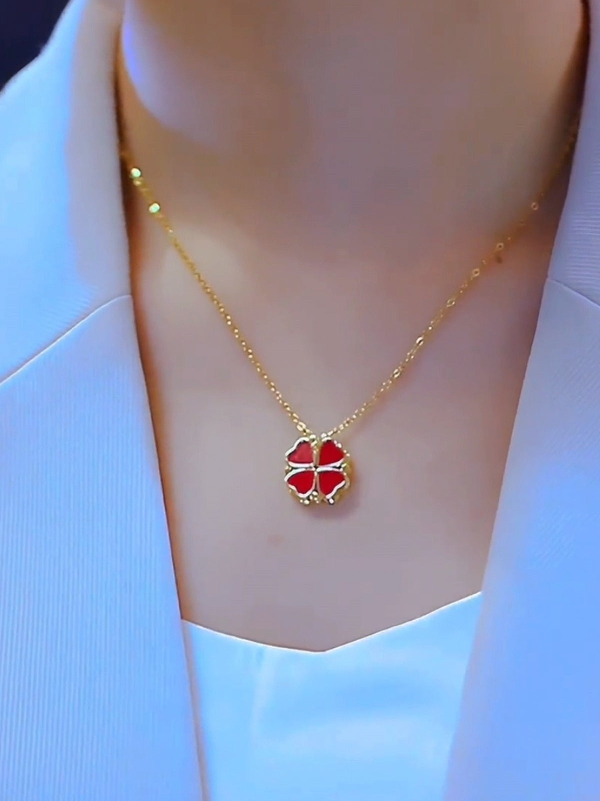 Four Hearts And Four Leaves Flower Collarbone Necklace