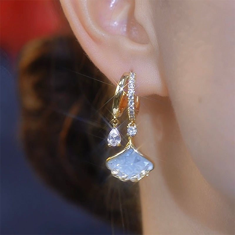 Simple and Versatile Elegant Blue Crystal Ginkgo Leaf Earrings