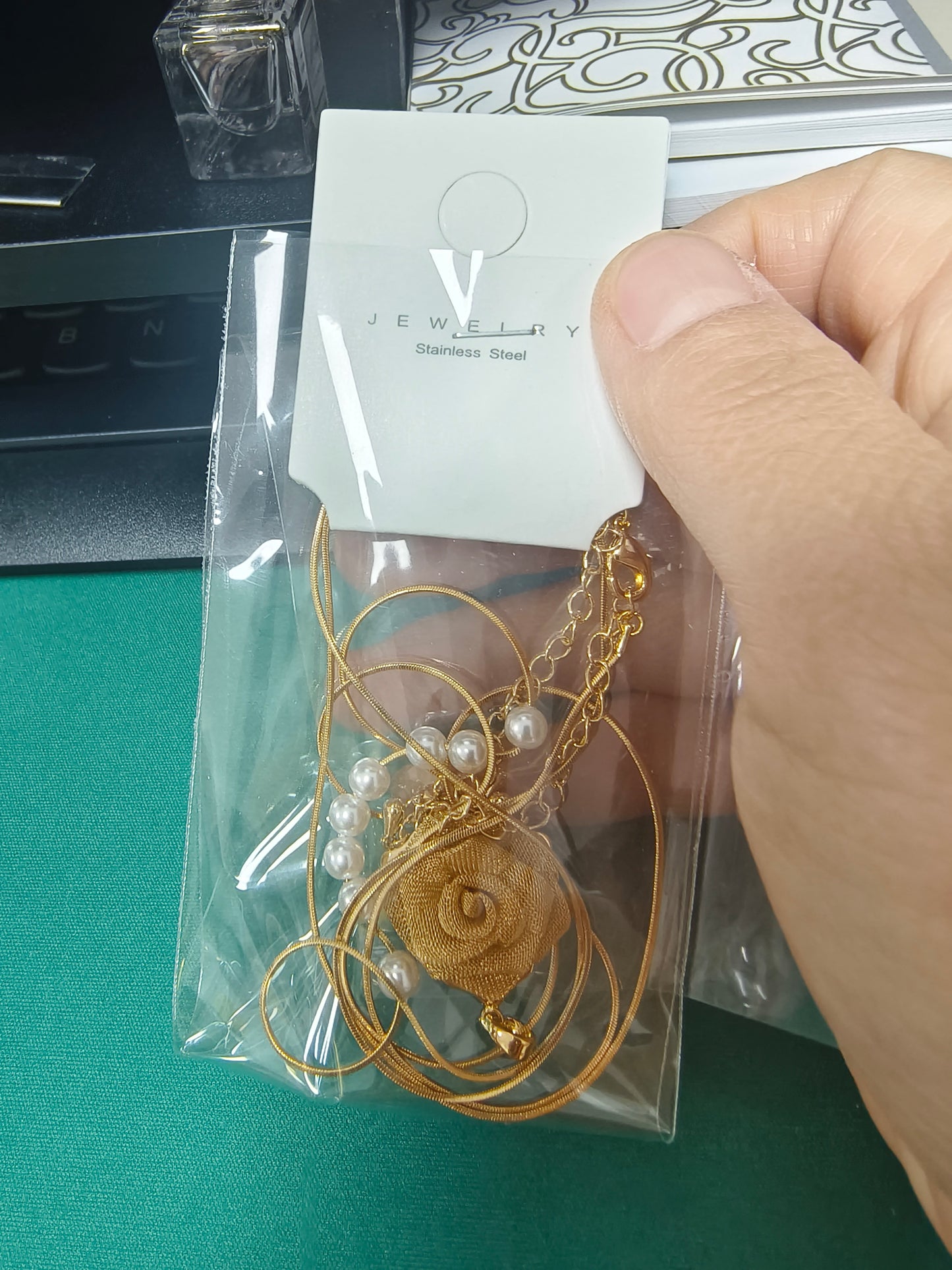 Golden Rose Pearl Necklace Women's Accessories