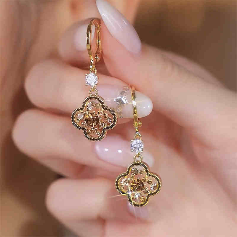 Light Luxury Coffee-Colored Zircon Four-Leaf Flower Earrings