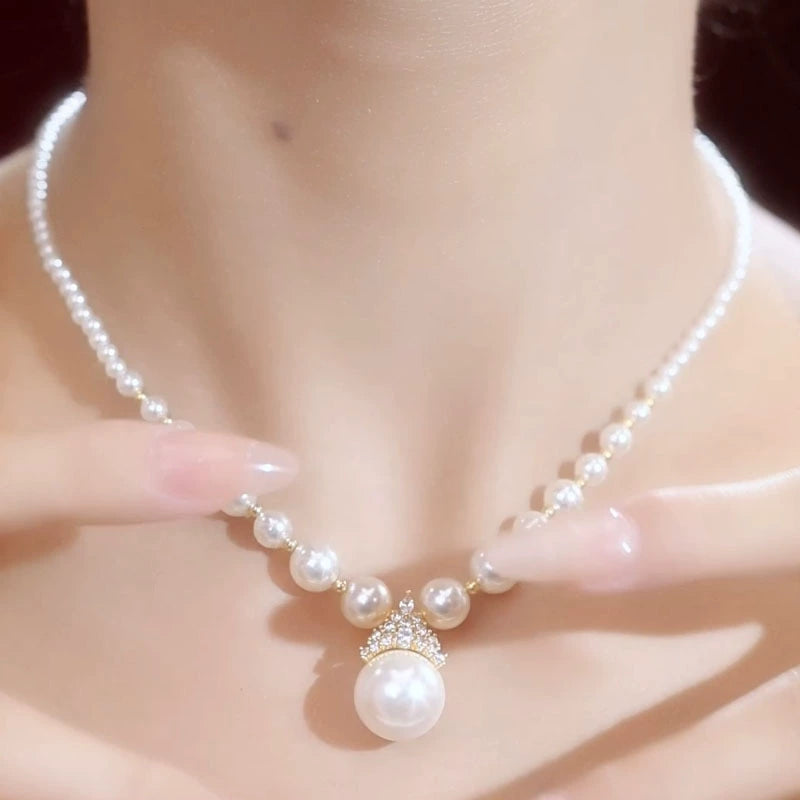 New Style Temperament Clavicle Pearl Necklace Female Fashion Niche Necklace