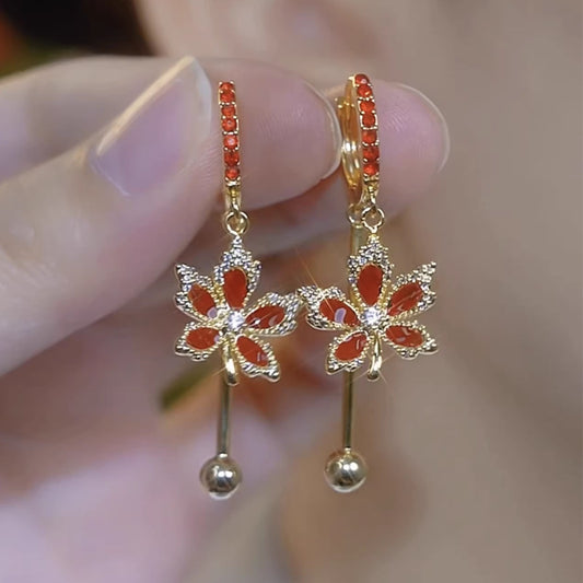 Pendientes de hoja de arce con circonita roja para mujer, accesorios largos de otoño e invierno