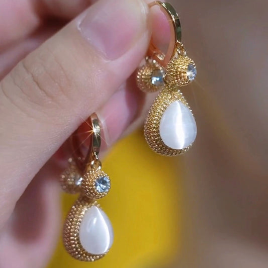Fashion Cat's Eye Stone Water Drop Earrings For Women