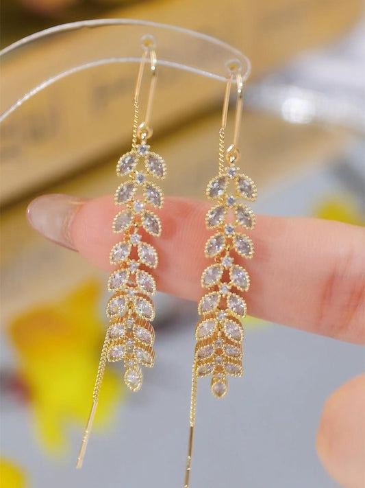 Pendientes largos de alambre con borlas de circonitas doradas y espigas de trigo para mujer