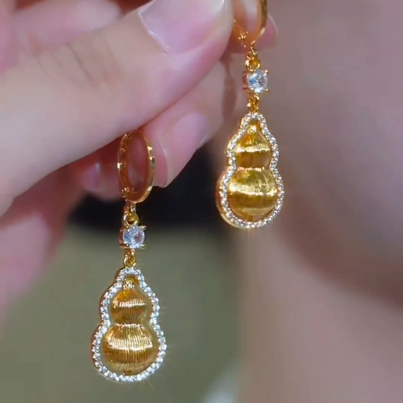 Golden Gourd Earrings with Diamond Inlay for Good Fortune