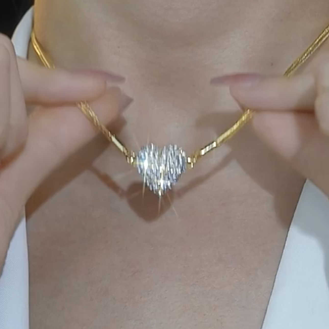 Magnetic Heart Necklace for Women – Elegant Full Pavé Crystal Heart Pendant with Hematite Accent Jewelry