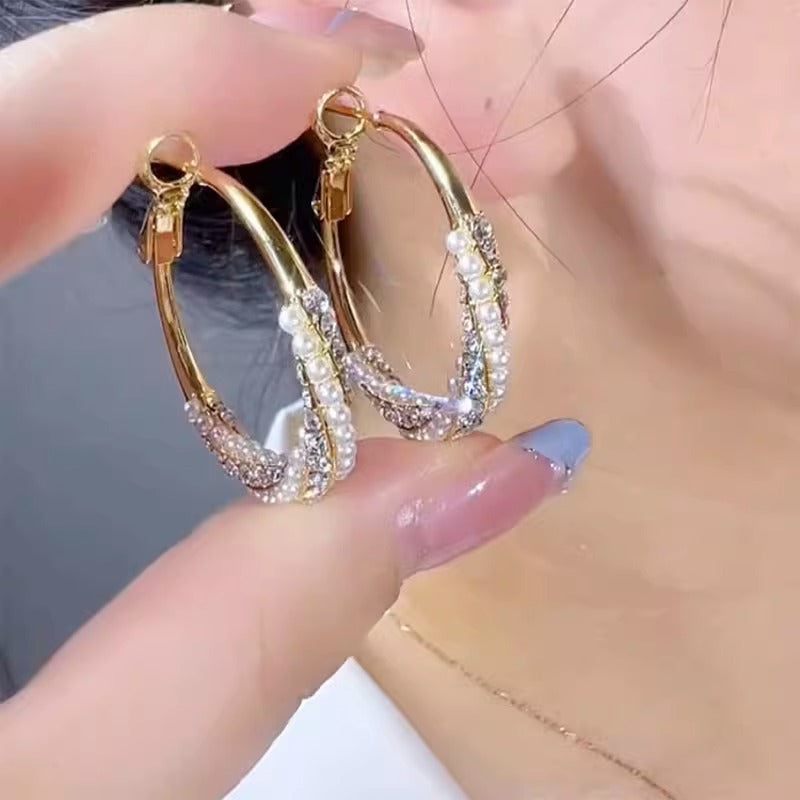 Design Sense Temperament Trendy Circle Pearl Earrings