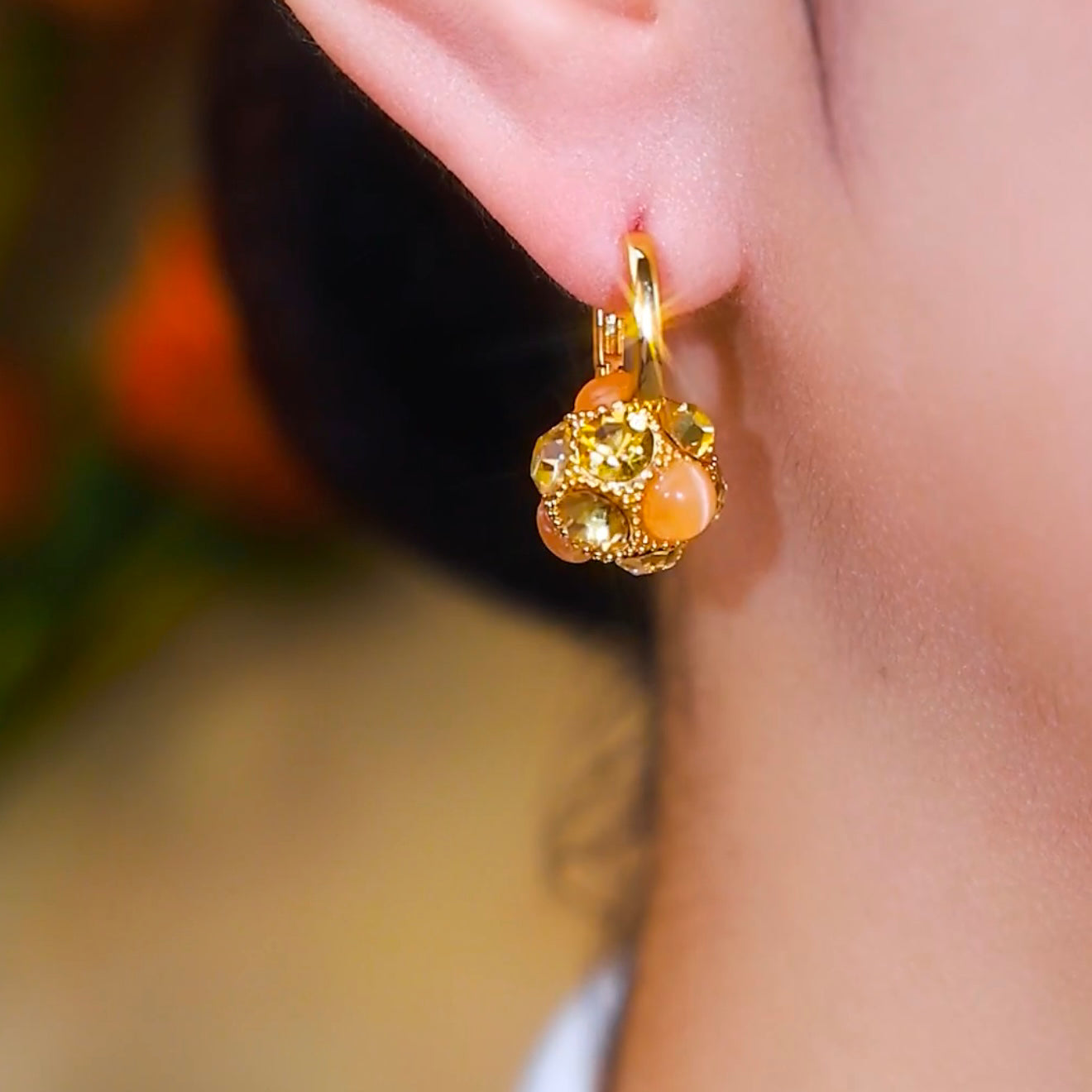 Brown Diamond Cat'S Eye Round Ball Exquisite Design Earrings