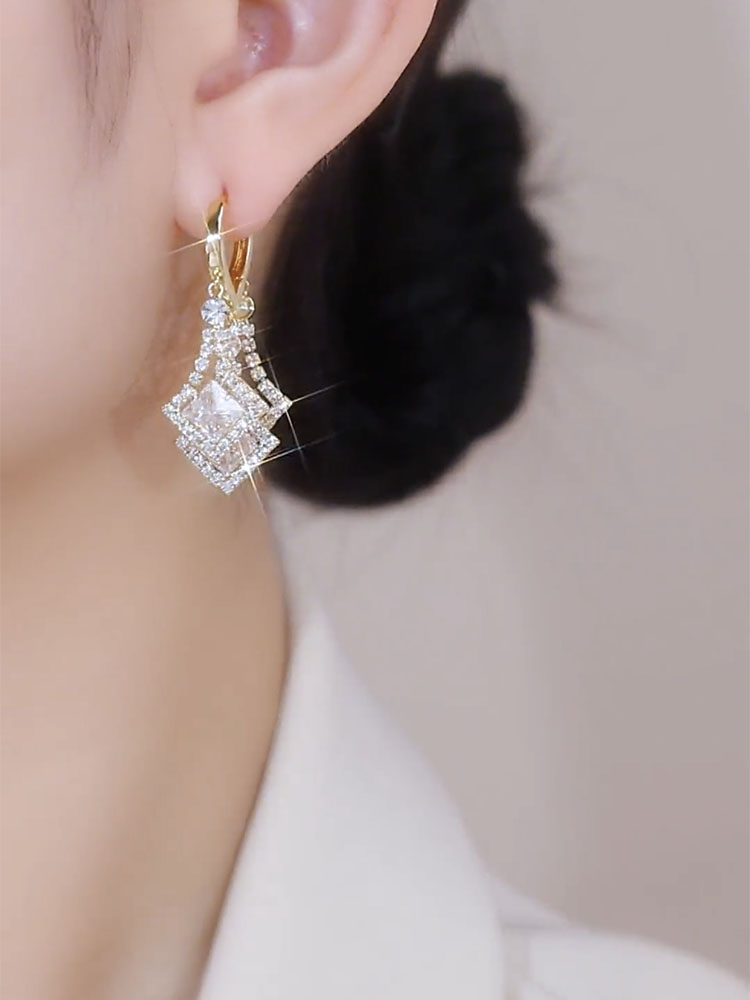 Temperamental Diamond-Studded Geometric Rhombus Earrings