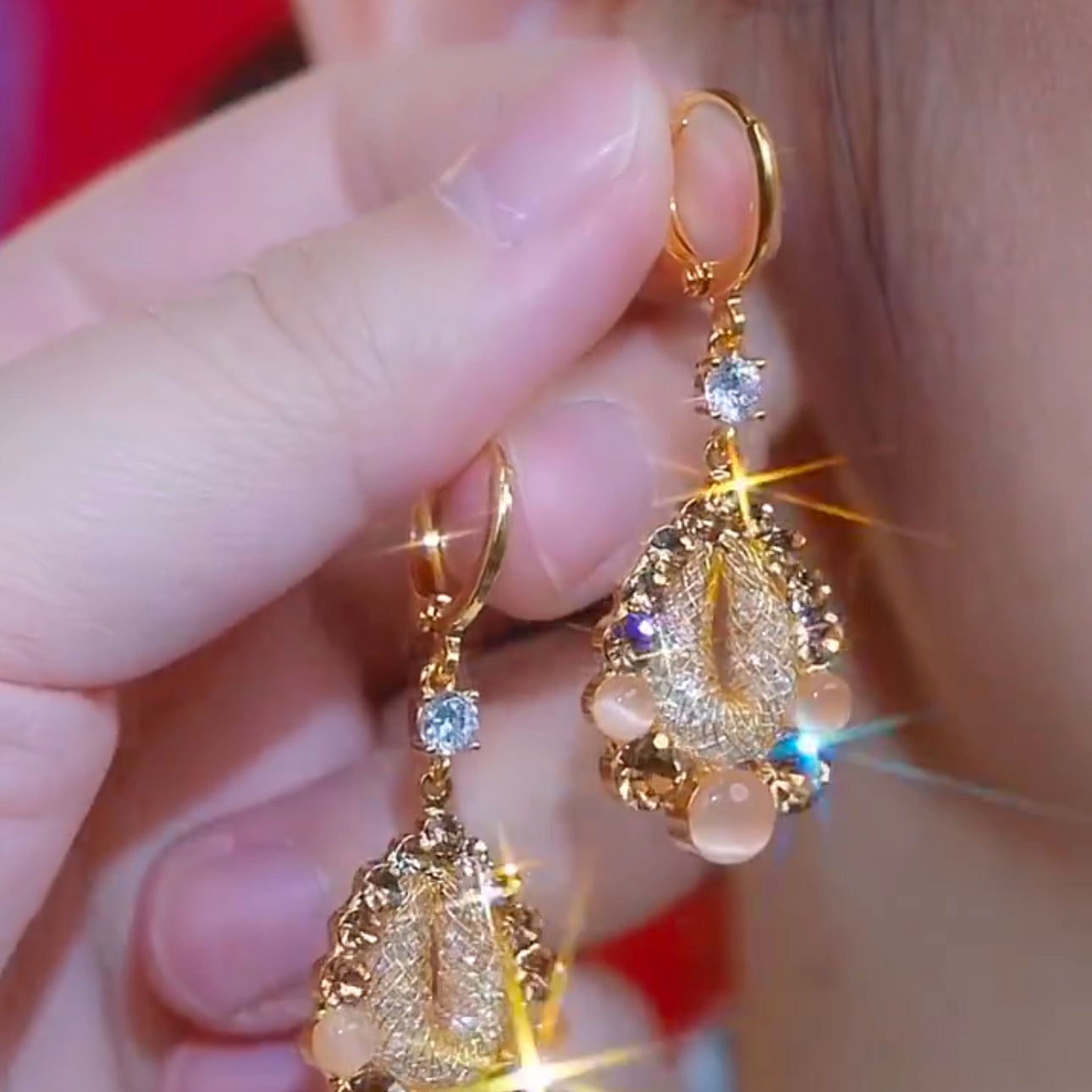 Unique Sparkling Diamond Temperament Exquisite Water Drop Earrings for Women