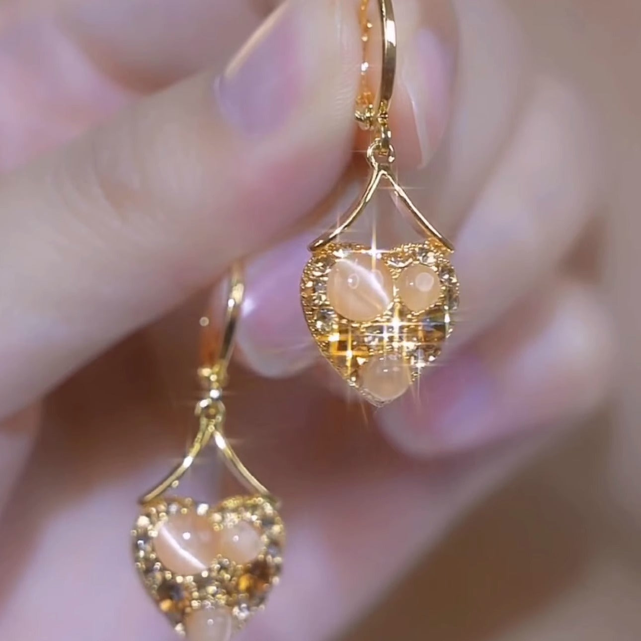 Women'S Exquisite Earrings With Full Diamond Heart