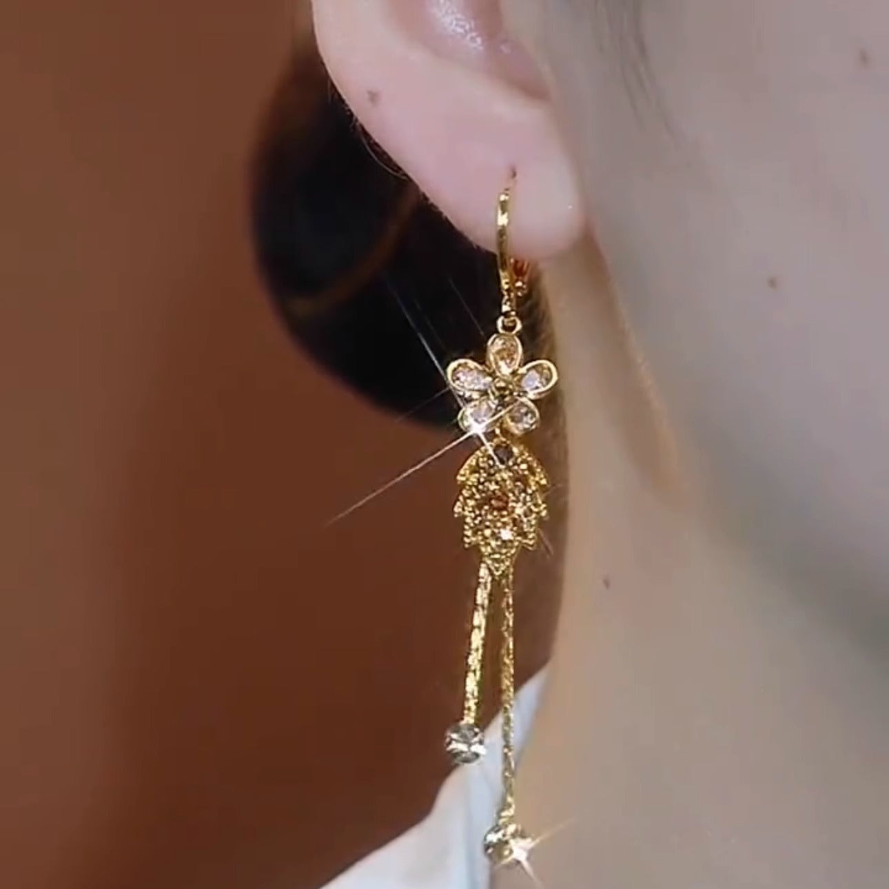 Elegant And Fashionable Coffee-colored Zircon Flower And Leaf Earrings