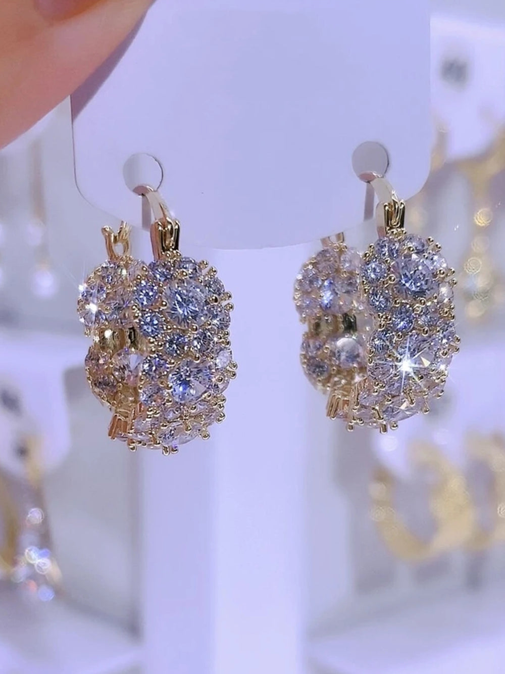 Pendientes de aro pequeños con circonitas brillantes