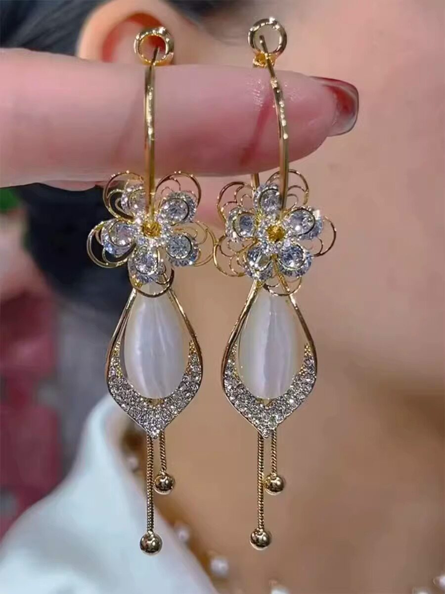 Designer Cat's Eye Stone Flower Tassel Earrings