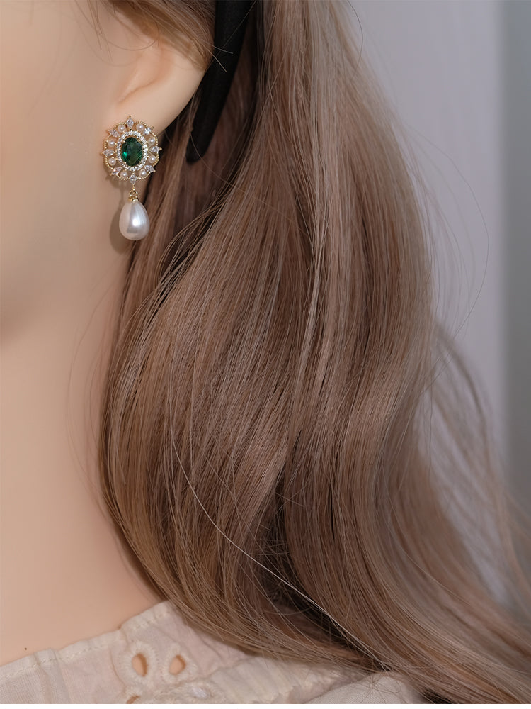 Pearl Vintage Emerald Gemstone Stud Earrings