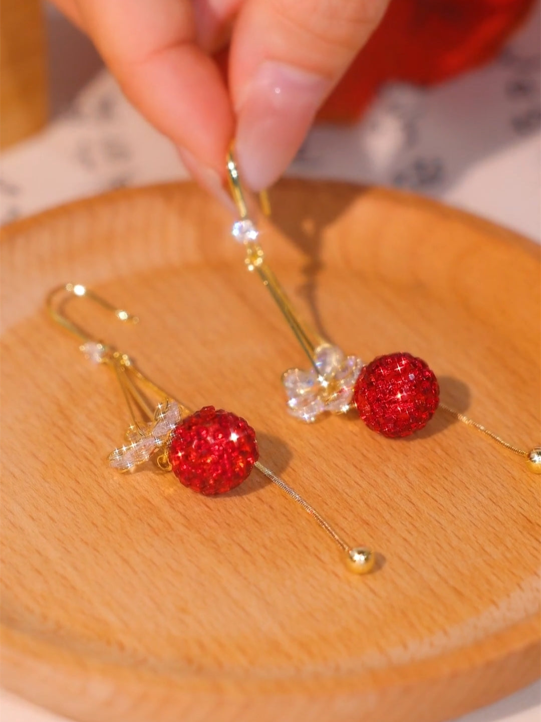 Zircon Flower Red Diamond Ball Earrings