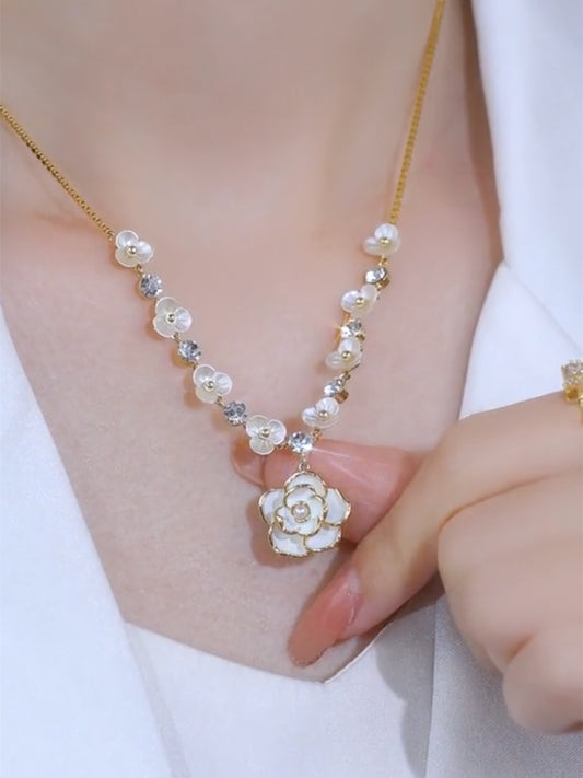 Collar con colgante de flor blanca de magnolia, accesorio de moda