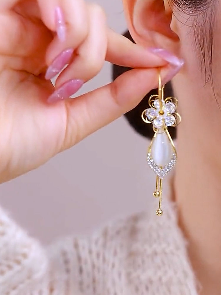 Bohemian Tassel Light Luxury Flower Earrings