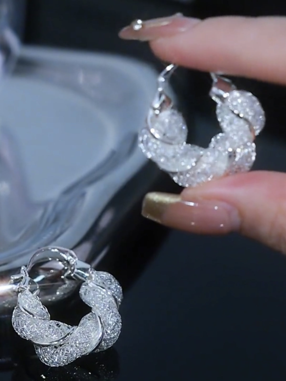 Fashionable And Elegant Silver Mesh Earrings For Women