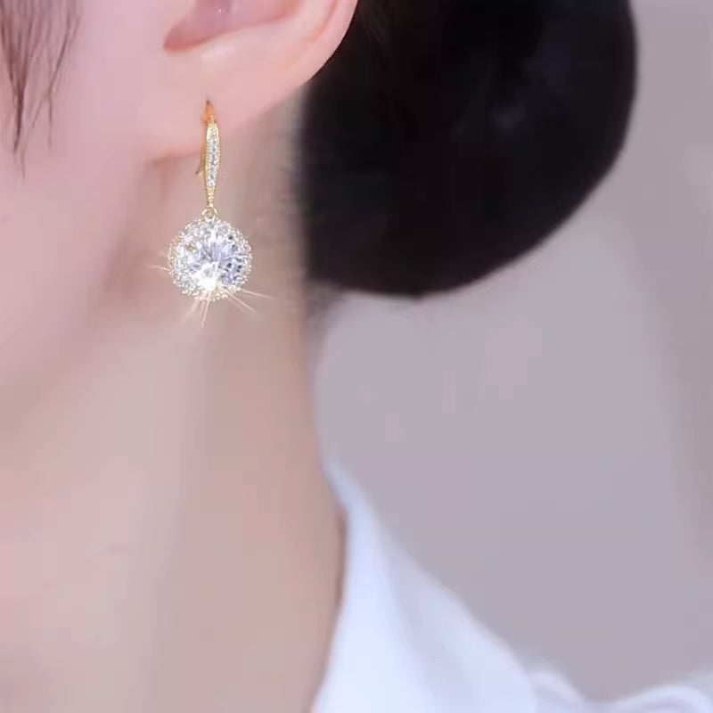 Exquisite And Fashionable Round Earrings For Women