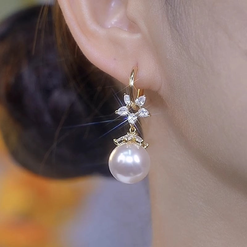 White Pearl Flower Zirconia Earrings