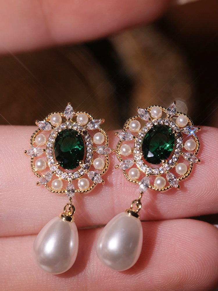 Pearl Vintage Emerald Gemstone Stud Earrings