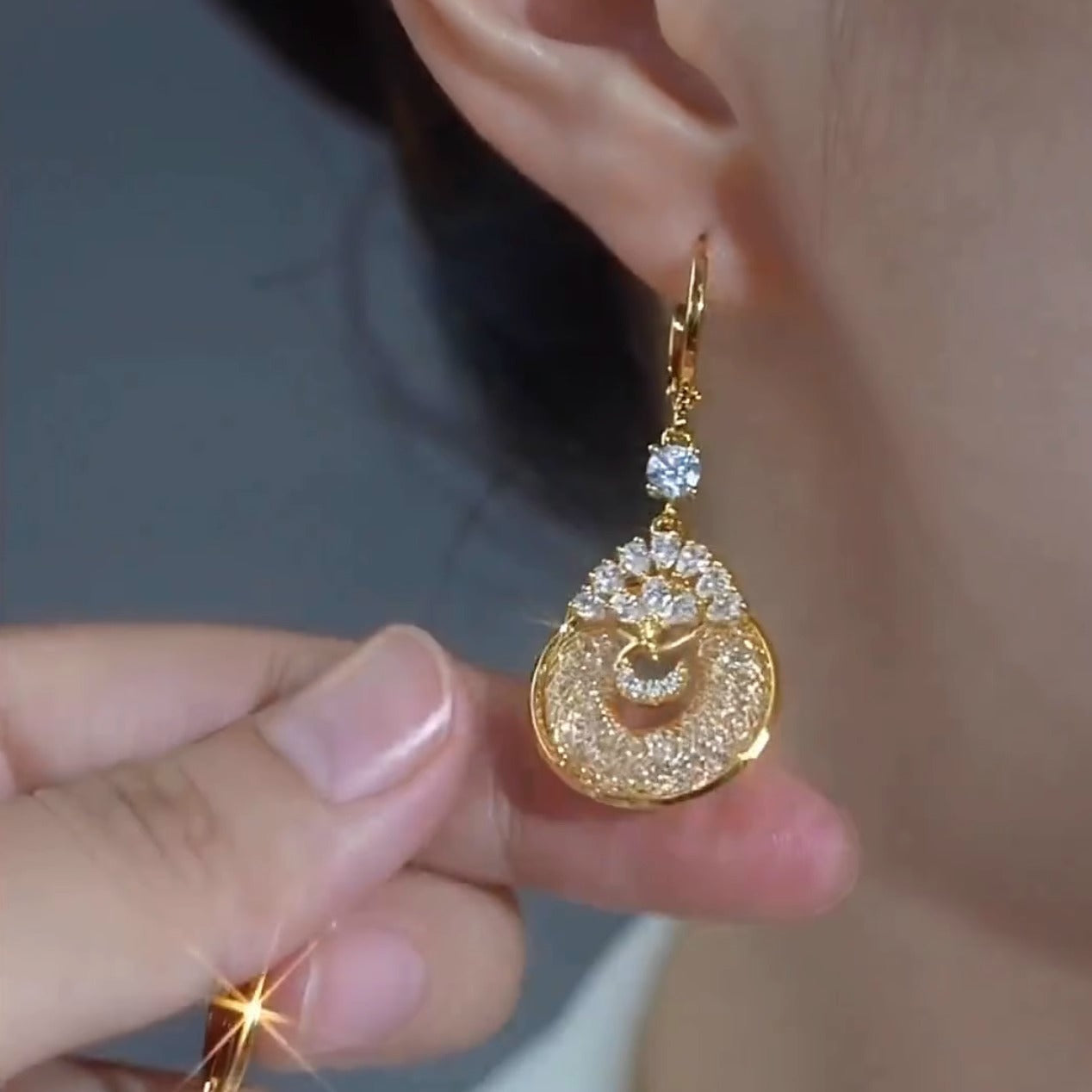 Stylish Golden Diamond Pendant Earrings For Women Accessories