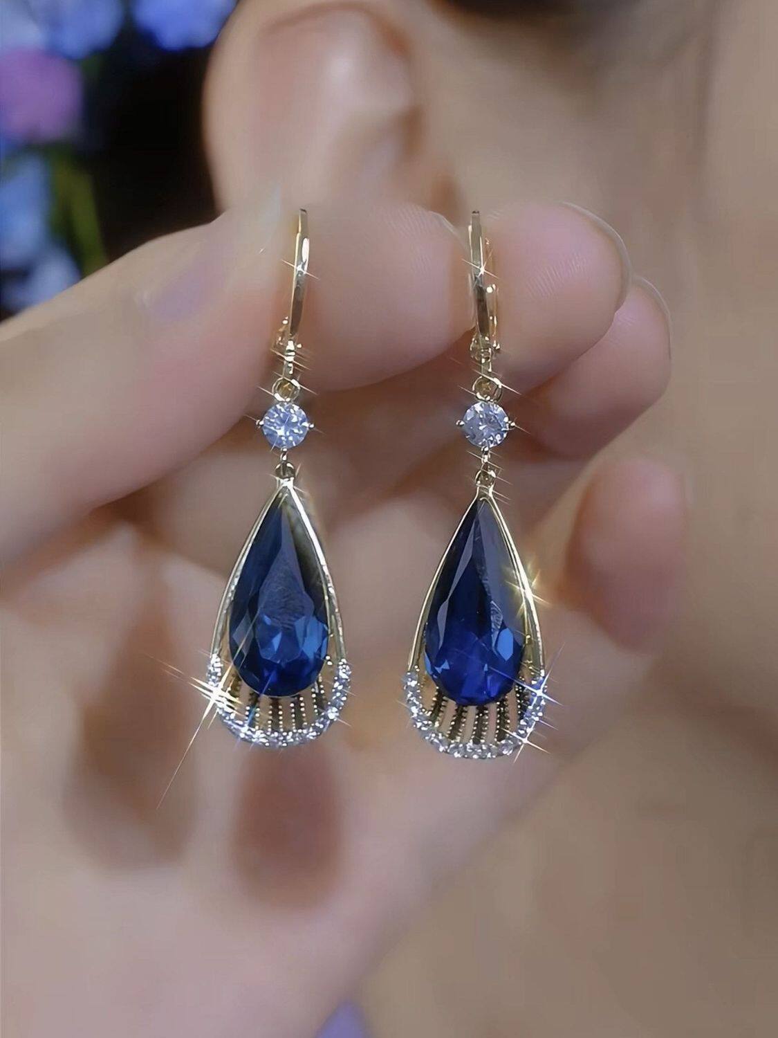 Minimalist Blue Teardrop Earrings for Women – Elegant Fashion Statement Drop Earrings