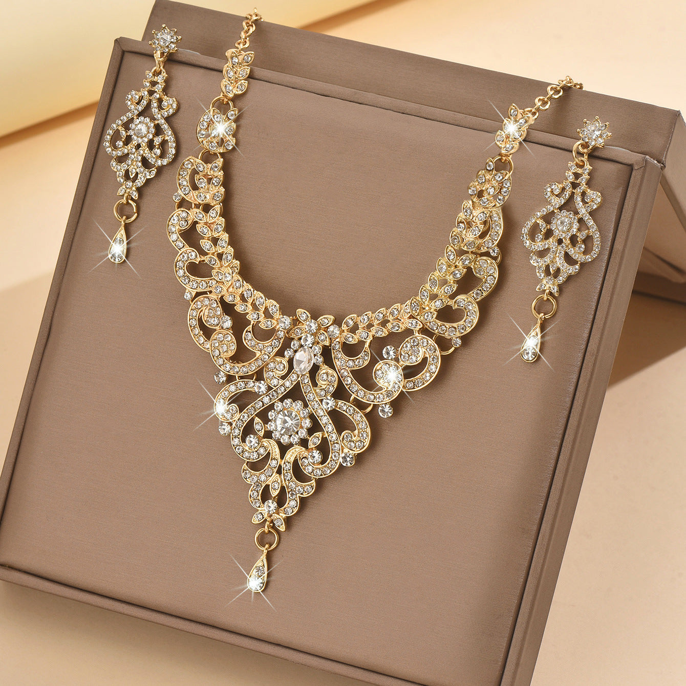 (Necklace + Earrings Set) Party Dress Women's Accessories