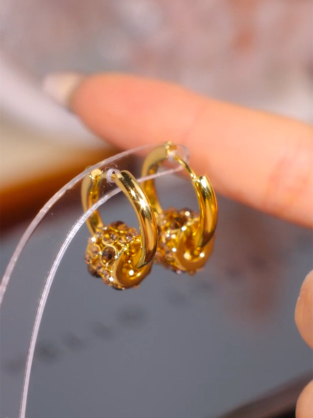 Pendientes de diseño de cintura estrecha con incrustaciones de diamantes, accesorios de moda y exquisitos para mujer