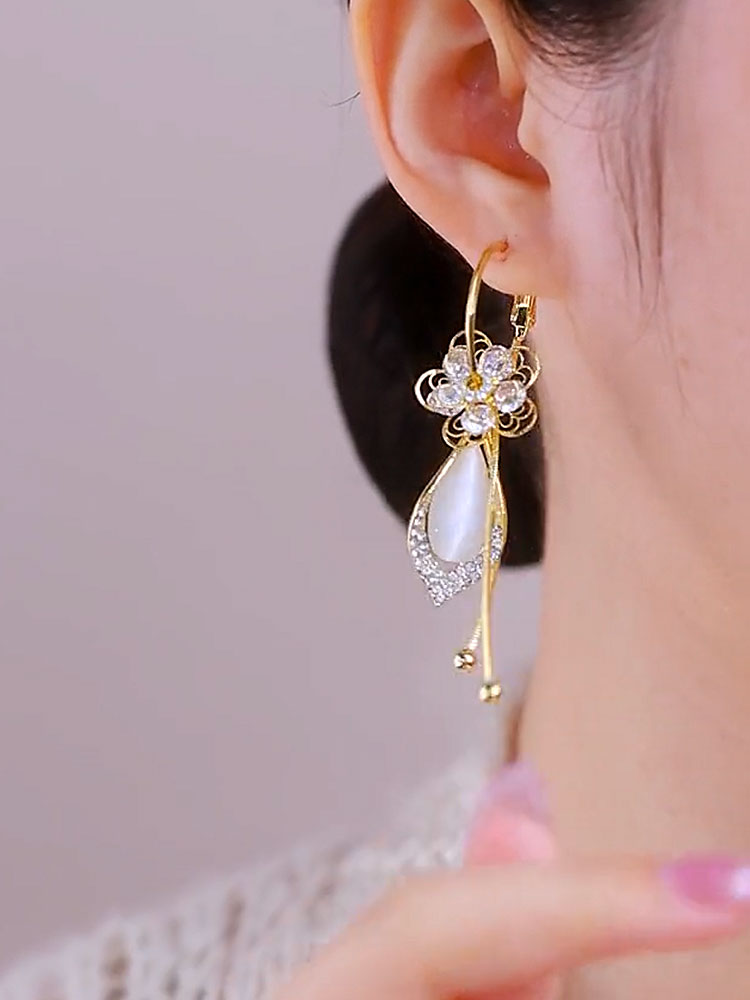 Bohemian Tassel Light Luxury Flower Earrings