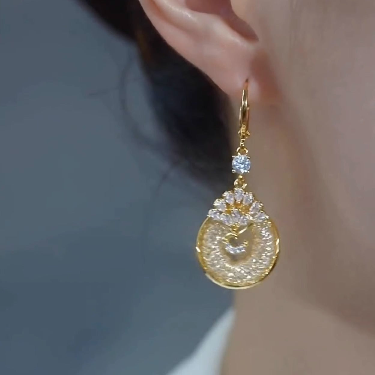 Stylish Golden Diamond Pendant Earrings For Women Accessories