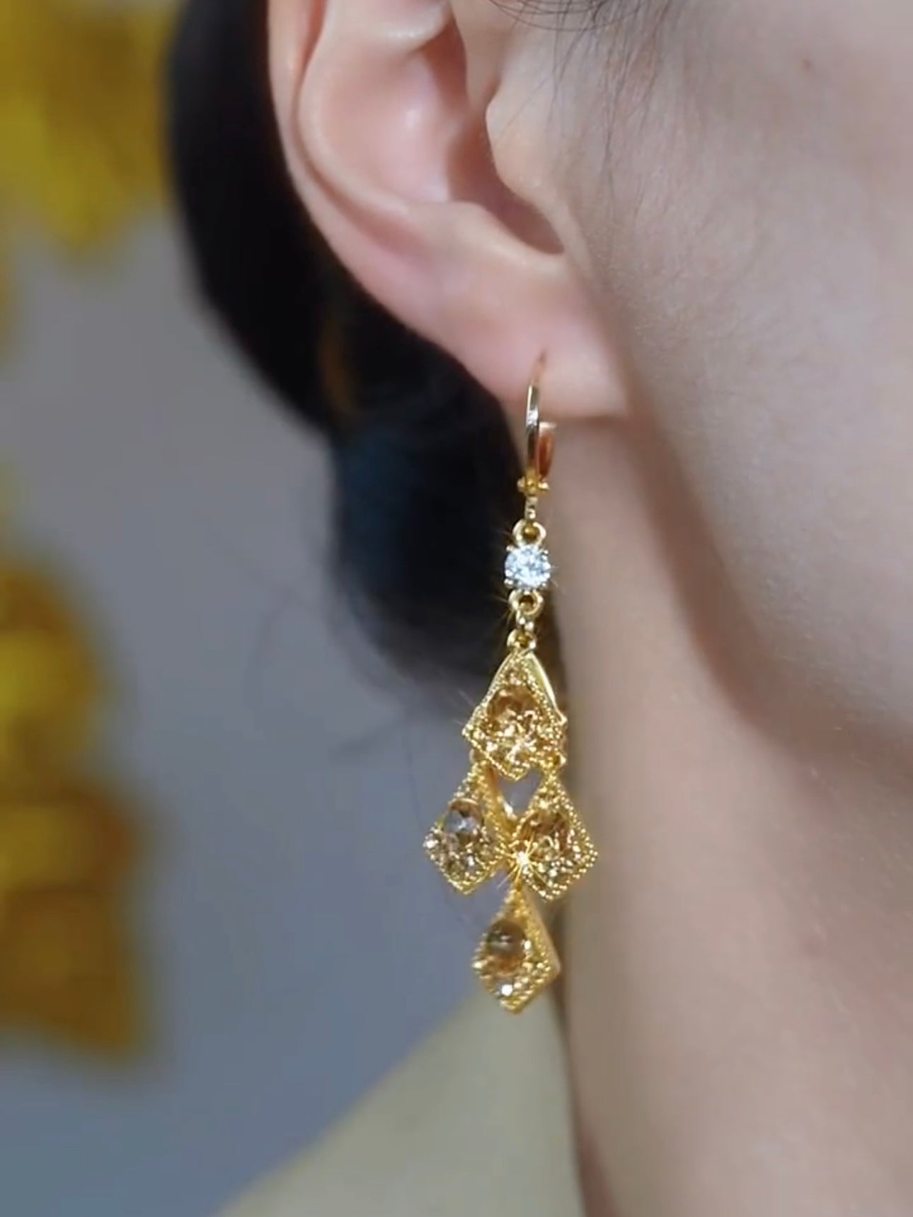 Women's Design Three-Dimensional Crystal Rhombus Geometric Earrings