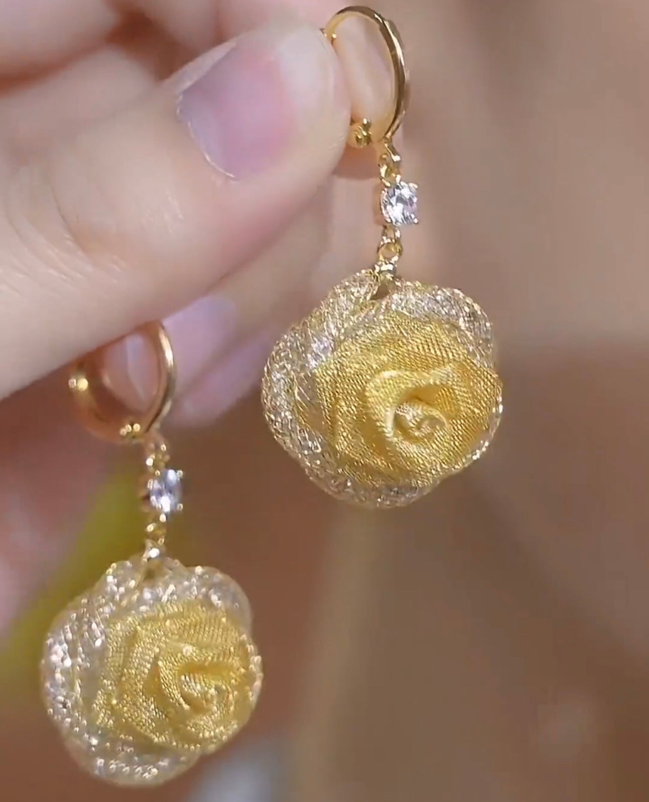 Fashionable And Versatile Rose Earrings For Women
