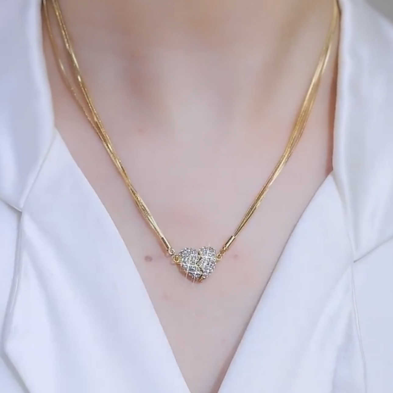 Magnetic Heart Necklace for Women – Elegant Full Pavé Crystal Heart Pendant with Hematite Accent Jewelry