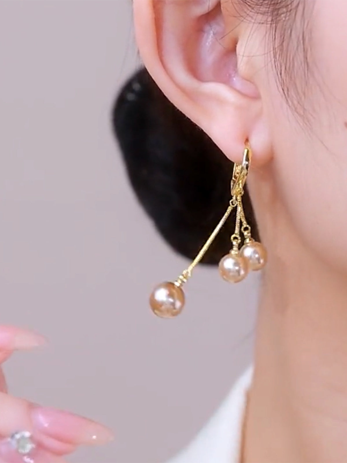 Gentle and Elegant Champagne Gold Pearl Tassel Earrings